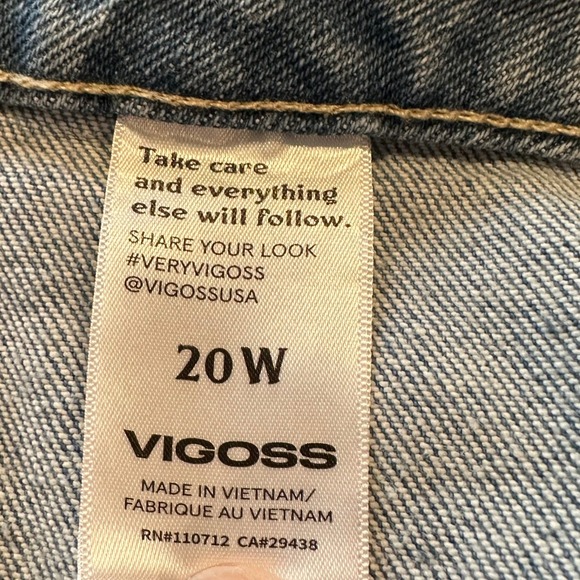 Vigoss Women Jeans‎ Shorts 20W Blue Light Wash High Rise 4" Inseam Stretch Plus - Picture 6 of 6